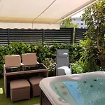 Salvia With Private Jacuzzi سبليت