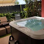 شقة Salvia With Private Jacuzzi سبليت