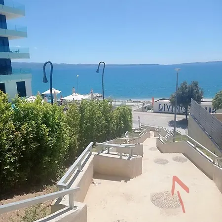 Апартаменты Salvia With Private Jacuzzi Сплит