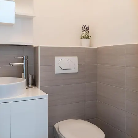 Salvia With Private Jacuzzi