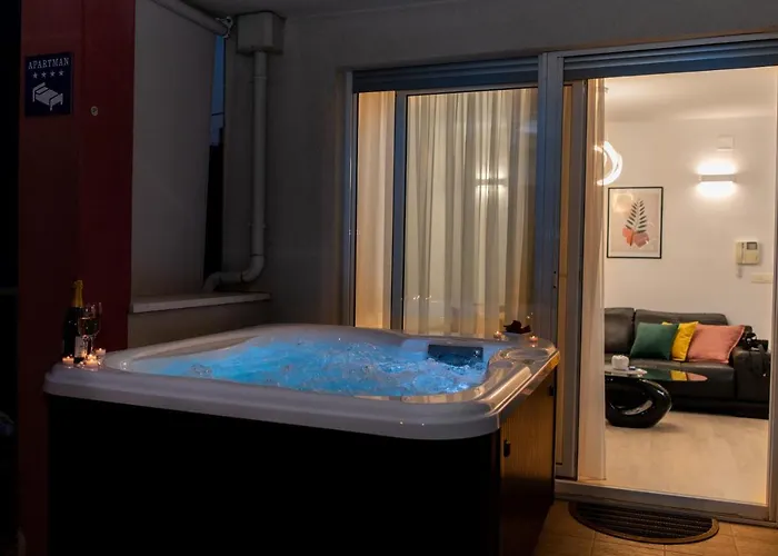 Salvia With Private Jacuzzi Apartment Split